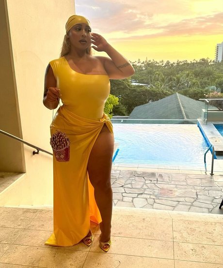 Tylea pornographic model image