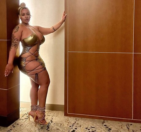 Tylea free model pic