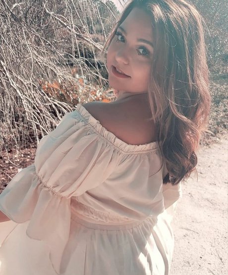 Brittney Lynn Vozar pornstar pics