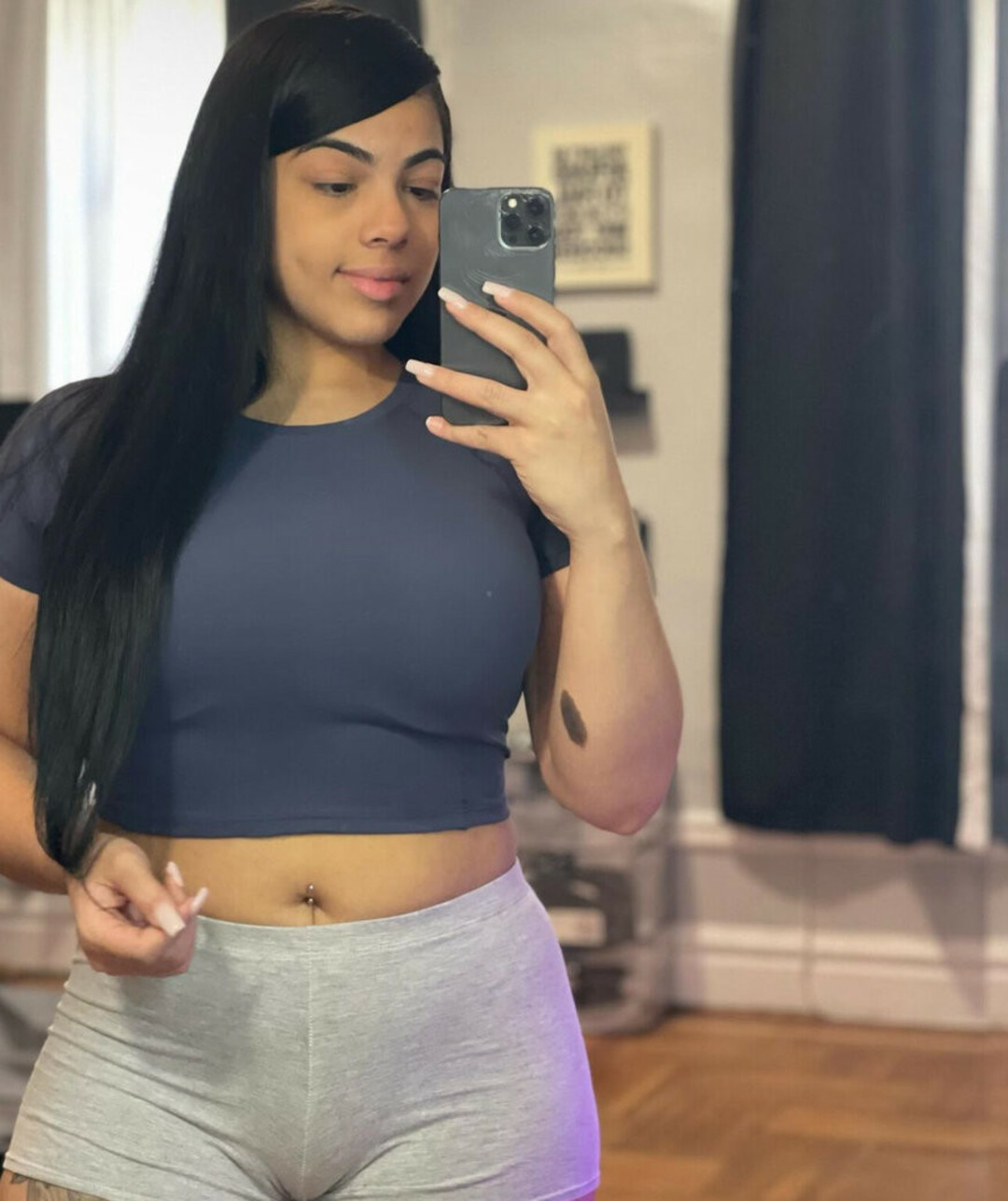Kay Linx pretty pornstar images