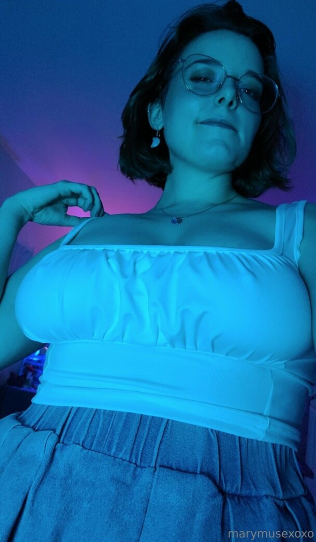 Mary Sue nude actress photos
