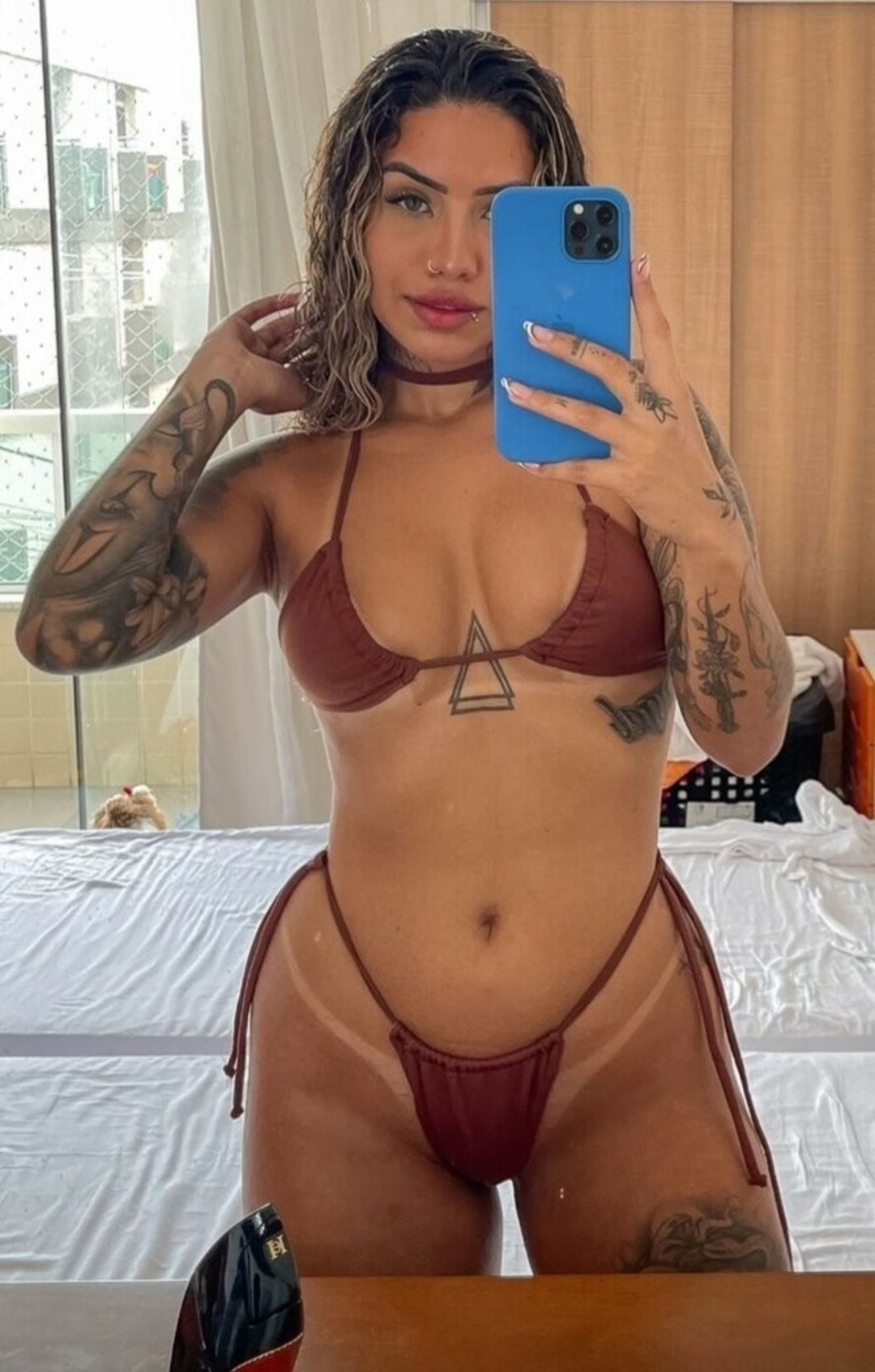 Carol Santos perfect actress image