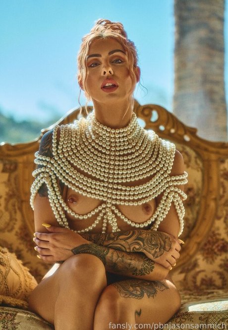 blonde midget onlyfans nudes archive