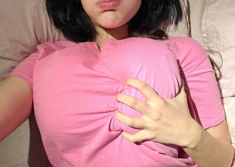 Mysteriousgirlfriendxoxo pornographic model pic