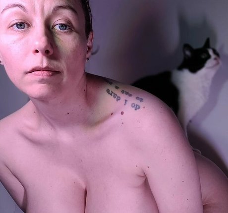 lesbian anal strapon onlyfans exclusive photos