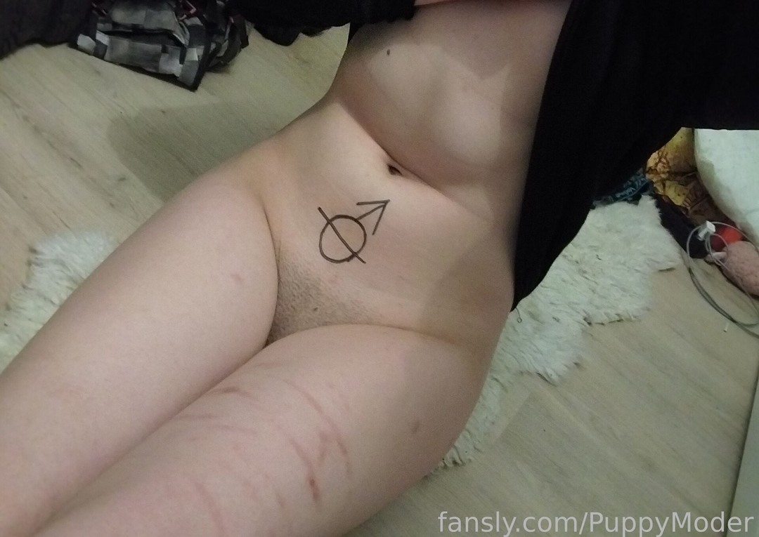 PuppyModer model pornographic images
