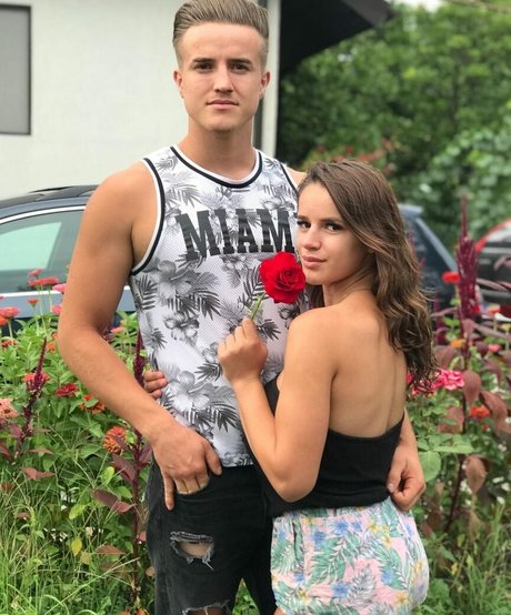 Denisa R Maria hd model pictures