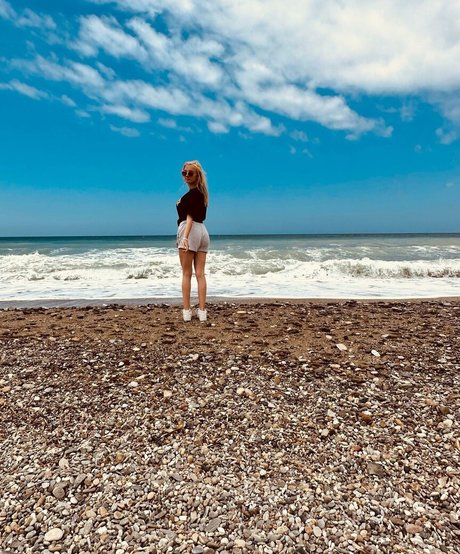 blonde vivi xxx star pic