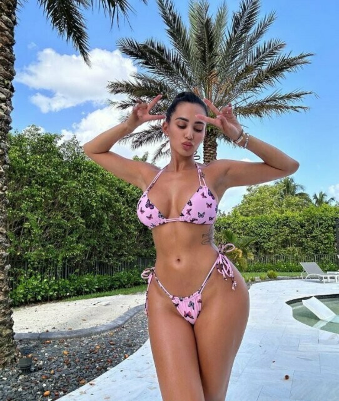 amberquinnofficial model galleries
