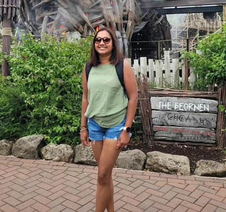 Scarlet Vixen nudes model gallery