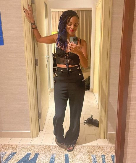 american onlyfans naked pictures