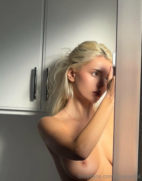 Khristina Belous model best img