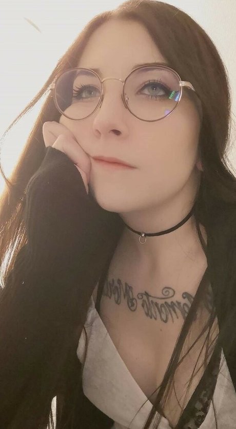 Saruei top actress image