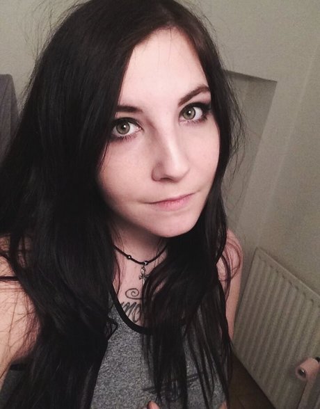 Saruei model art photos