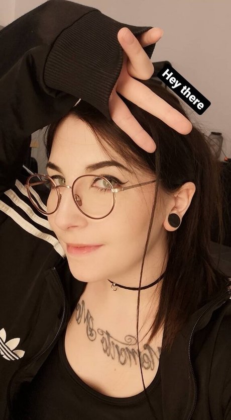 Saruei erotic star pics