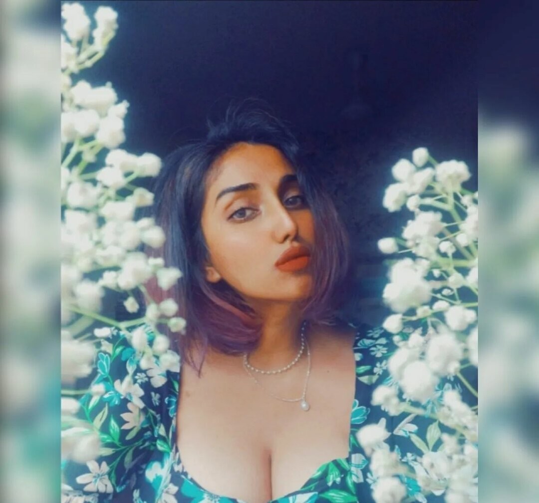Nayoni Dutta model xxx pics