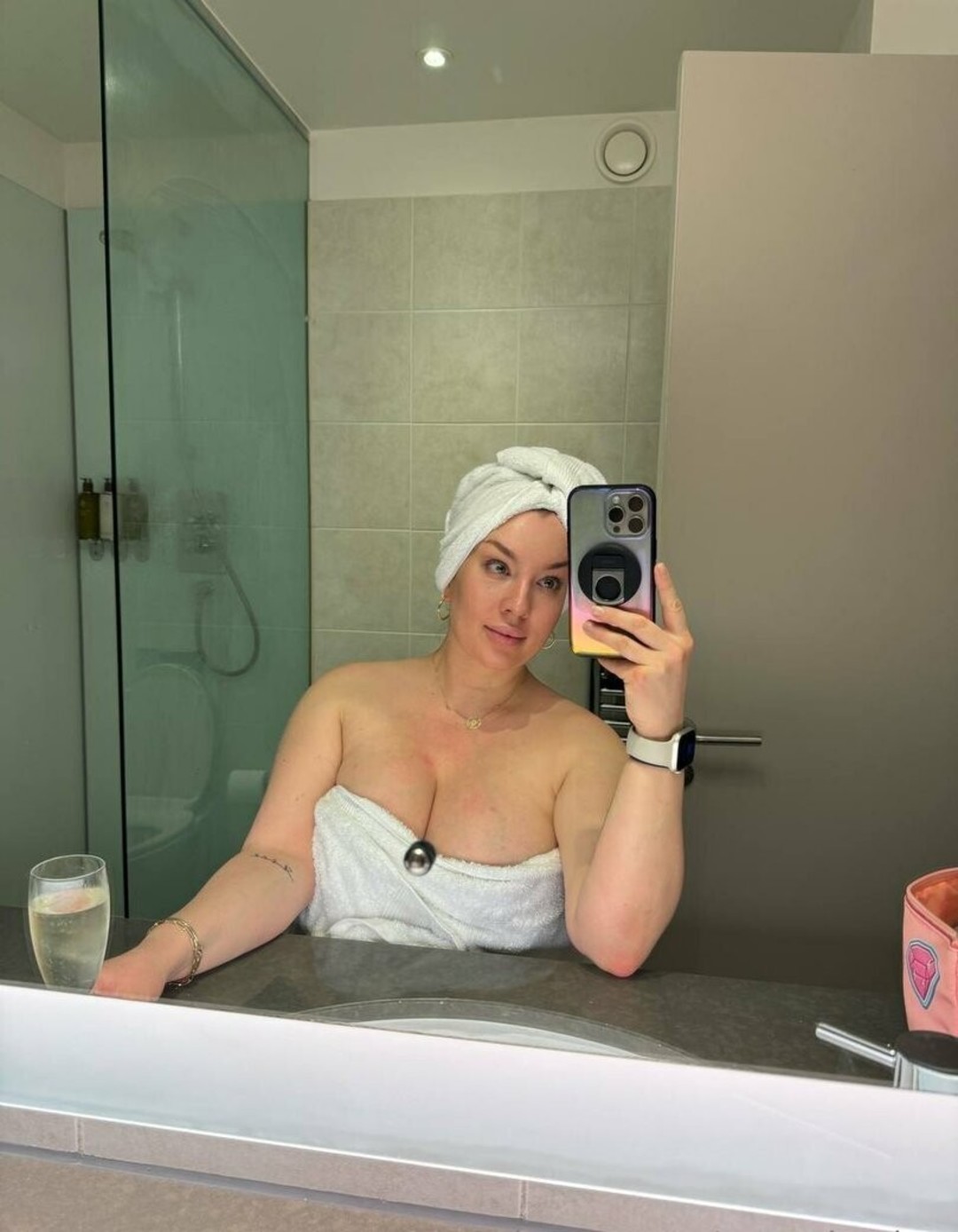 pennylondon pretty actress img