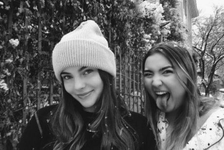 Lola Dubrul nice pornstar photos