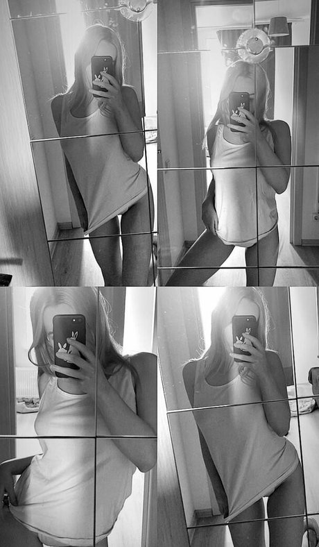 deni__dragons__ nude star photos