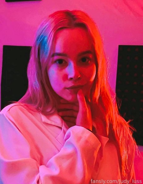 deni__dragons__ star sex image