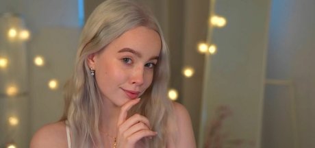 deni__dragons__ model erotic img