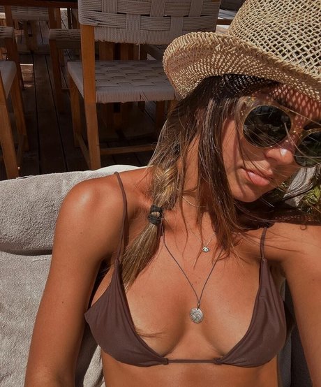 Martina Vendali nice pornstar photos