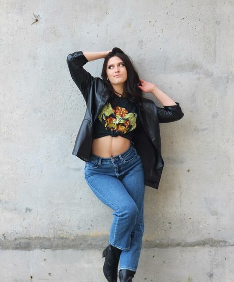 ebony shower onlyfans adult images