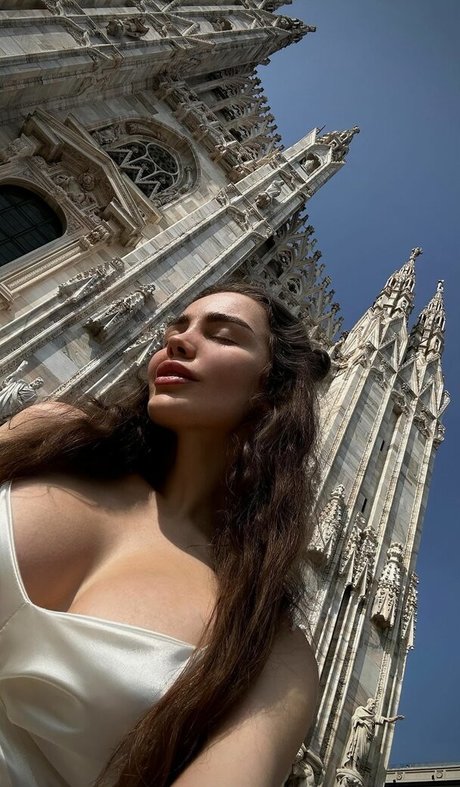 Toma Zhdanova adult actress picture