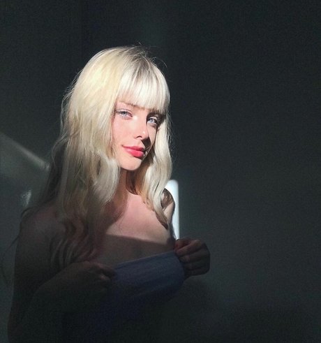 Maria Eduarda Kanarski pornstar nude pic