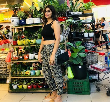 Vansheen Verma Sumbriya erotic pornstar images