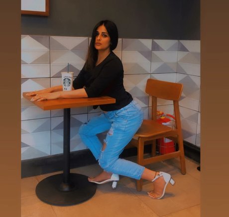 Vansheen Verma Sumbriya model pornographic pic