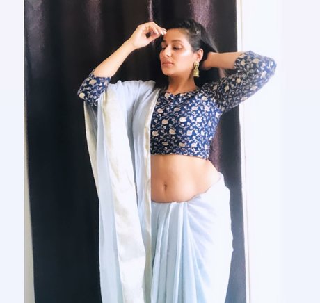 Vansheen Verma Sumbriya model sexy images