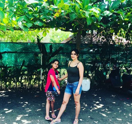 Vansheen Verma Sumbriya model top photos