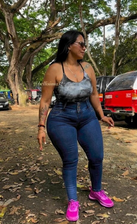 Bellisima 32 art star pictures