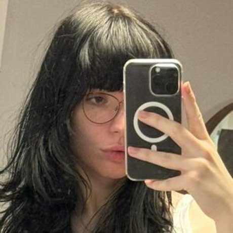 ickypeach pretty actress galleries