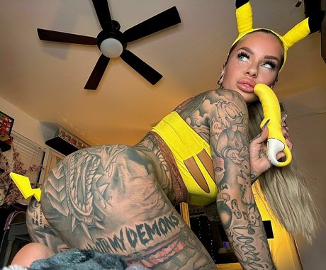 ebony squirt onlyfans erotic pic