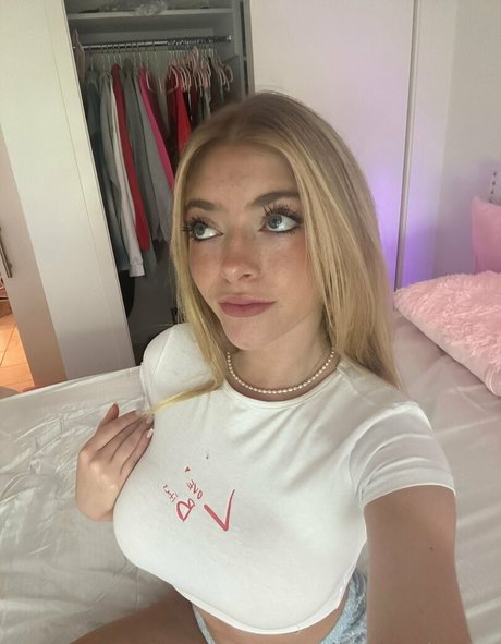 rileymaetwo best actress photos