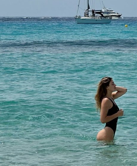 gloryhole wife onlyfans art xxx pic