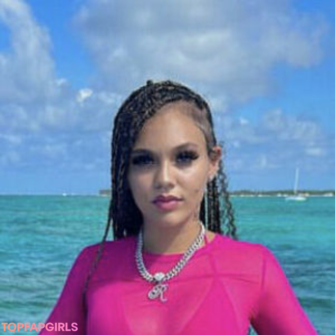 roseleediiii sexy model pic