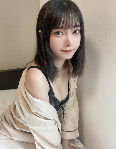 Izuchinono pornstar high quality img