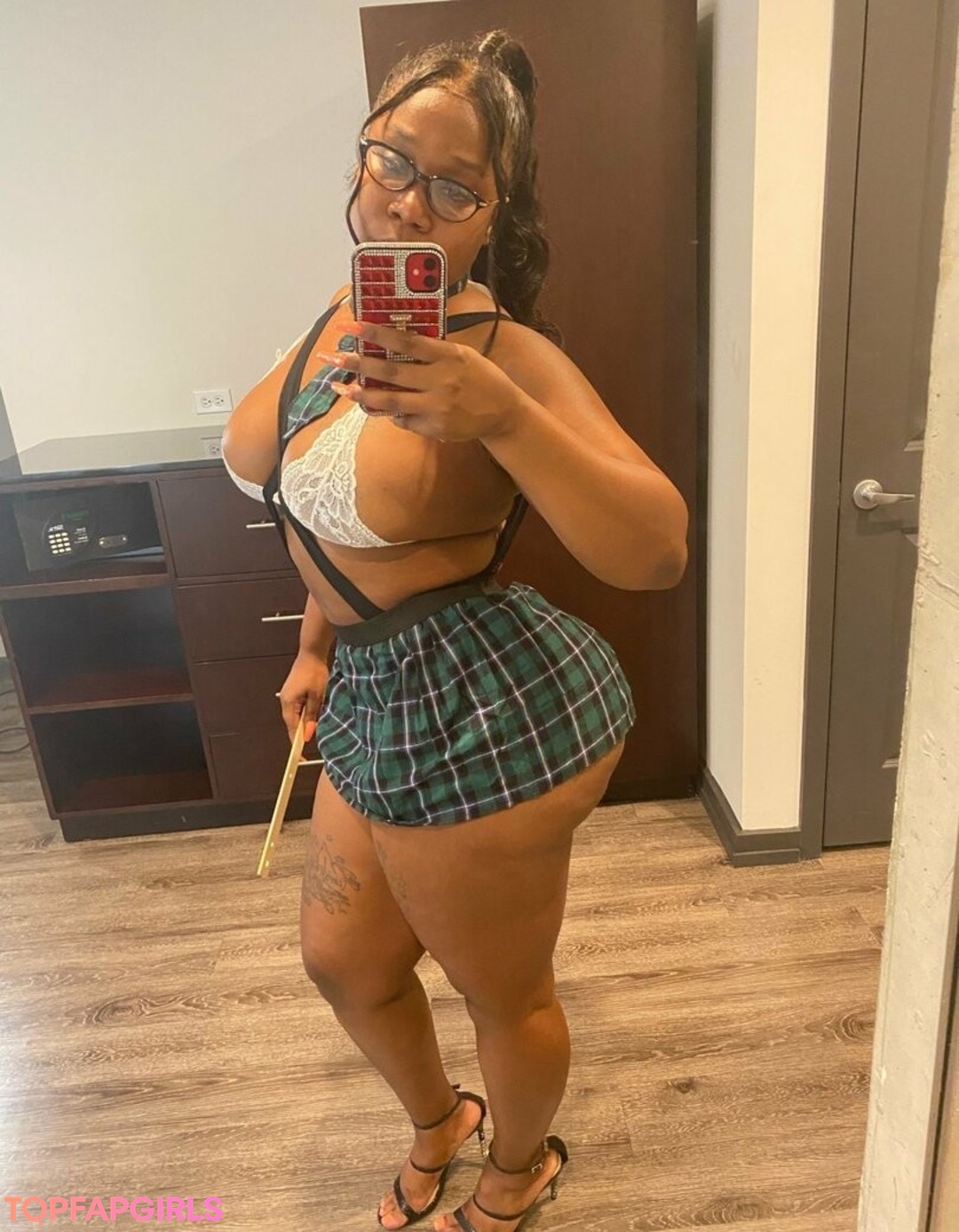 karitamonique profile image