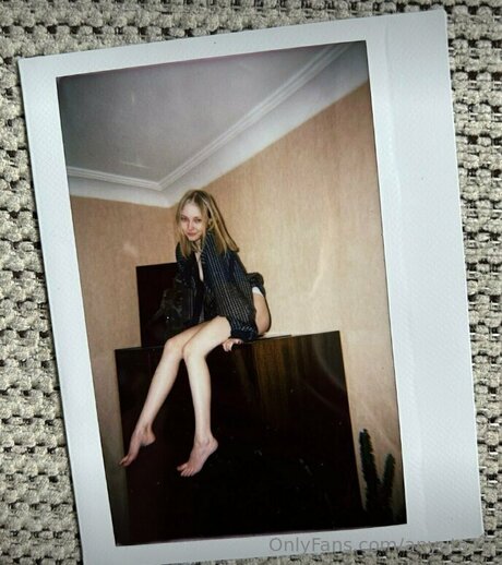 anyuta18 hd pornstar pictures