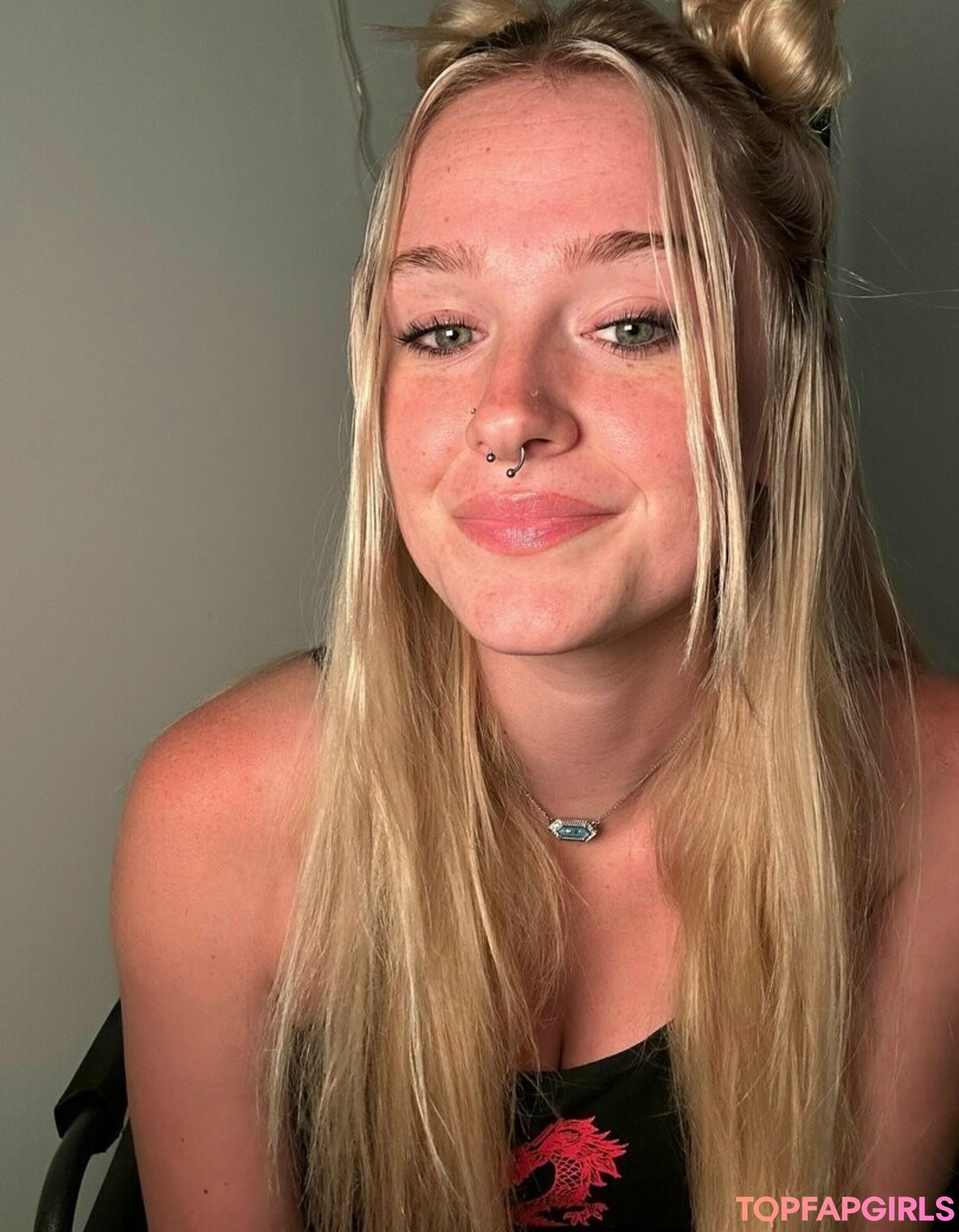 bloomingblake naked actress photo