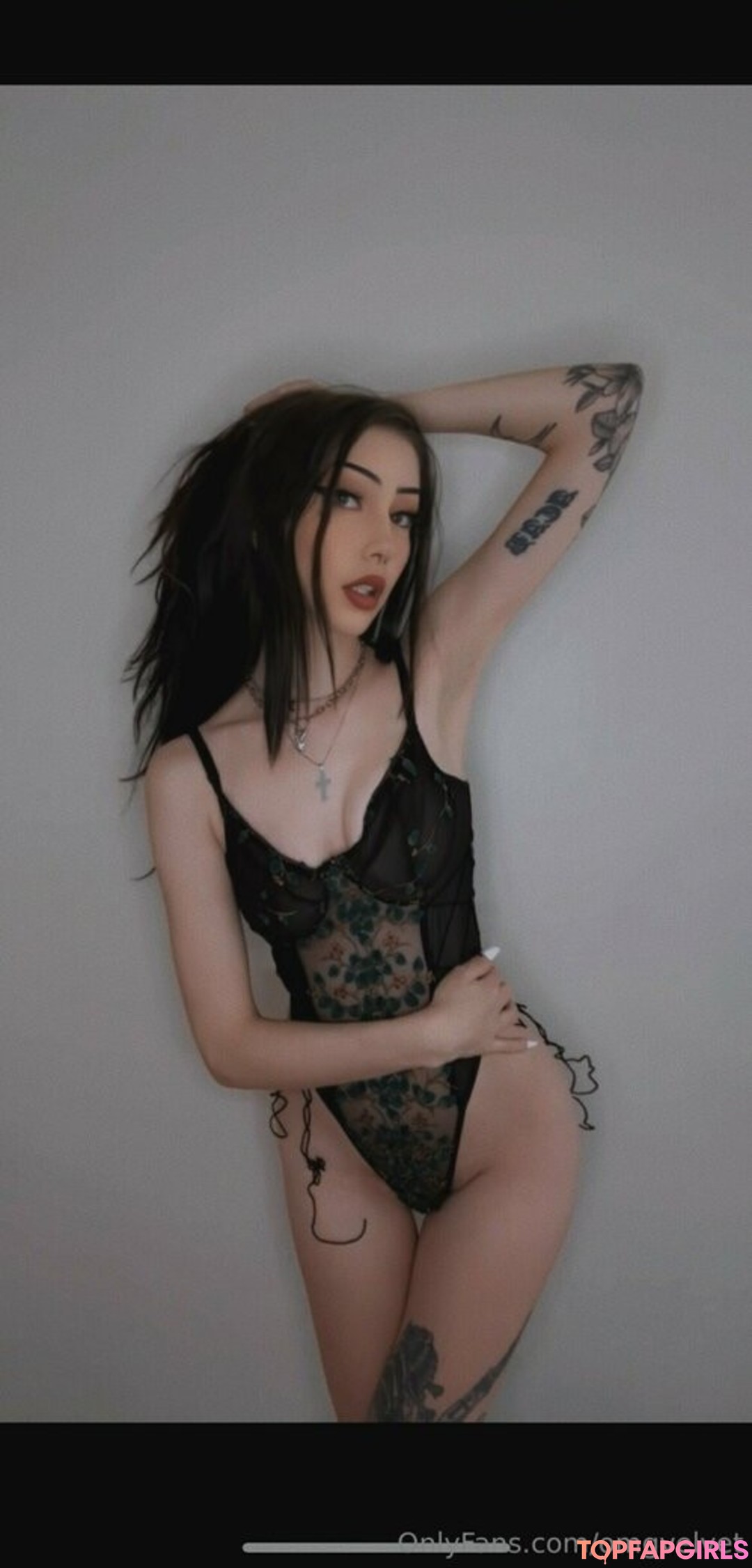 omgvelvet star sexy photo