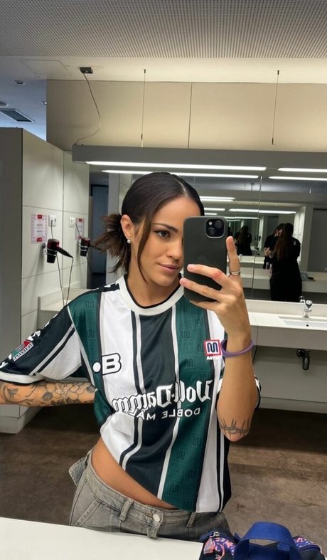 lapeytattoo xxx pornstar pictures