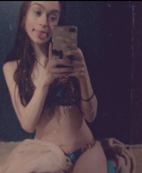 sophiebabyluv model beautiful photos