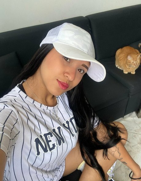 sarahlopez1 nudes star galleries