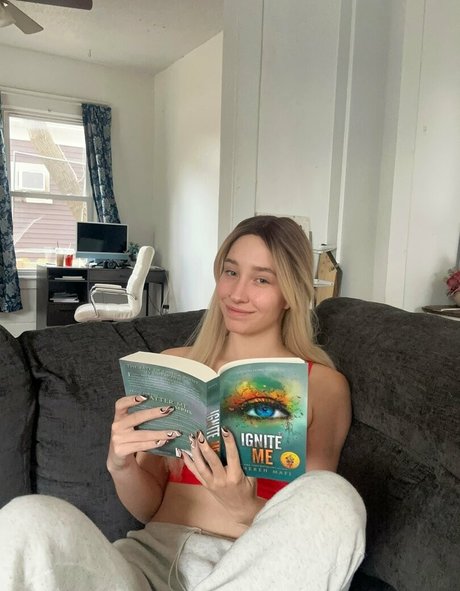 books withari sexy pornstar pic