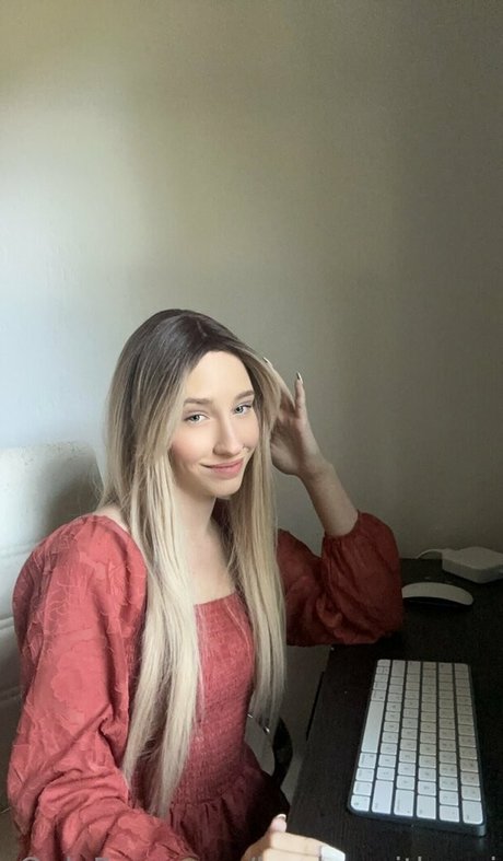 books withari star nude img