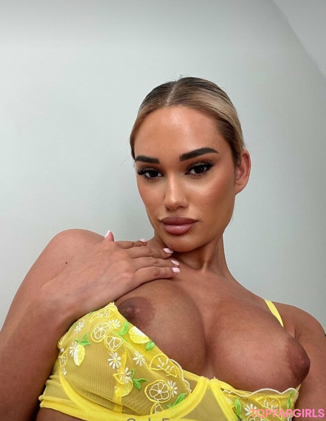 shemale lingerie onlyfans art xxx photo